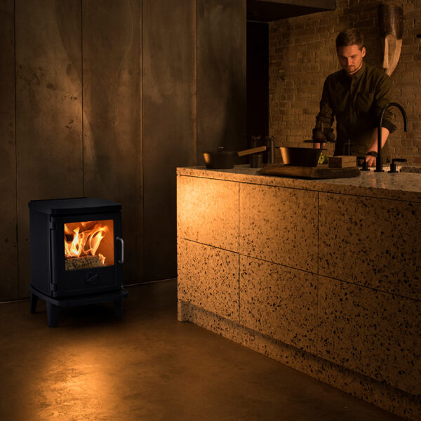Morso 3116 Badger Wood Stove (Ribbed Sides - 150mm Legs)